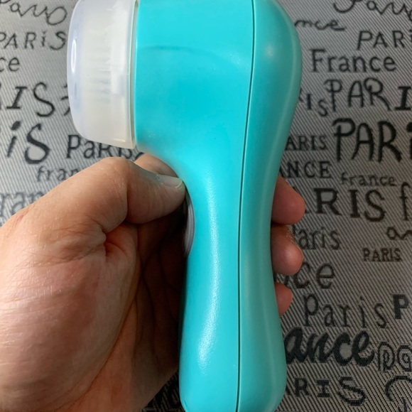 clarisonic mia 2 in tiffany blue color - Picture 6 of 7